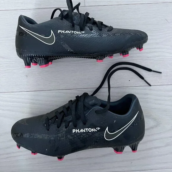 Nike DA4433 Phantom Soccer Cleats Boys ( 4.5 ) - Picture 1 of 5